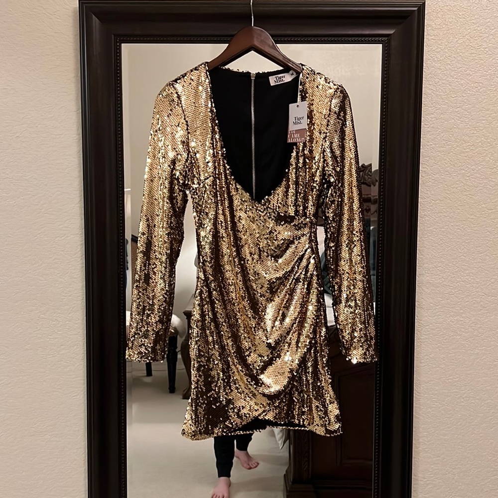 Tiger Mist Gold Sequin Size Medium Dress NWT